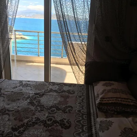 Royal King And Queen For Luxury Life * Sarandë