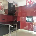 Royal King And Queen For Luxury Life Appartement