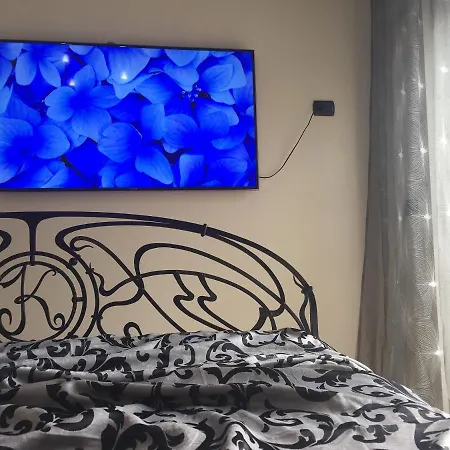 Royal King And Queen For Luxury Life Apartmán