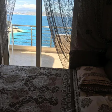 Royal King And Queen For Luxury Life * Sarande