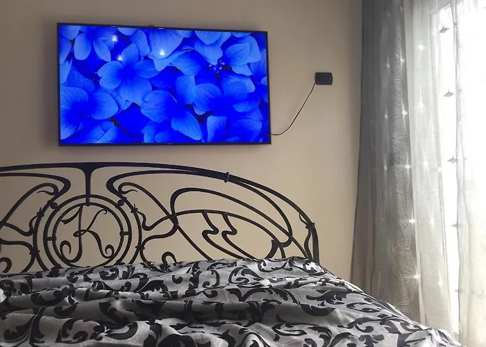 Royal King And Queen For Luxury Life Apartmán
